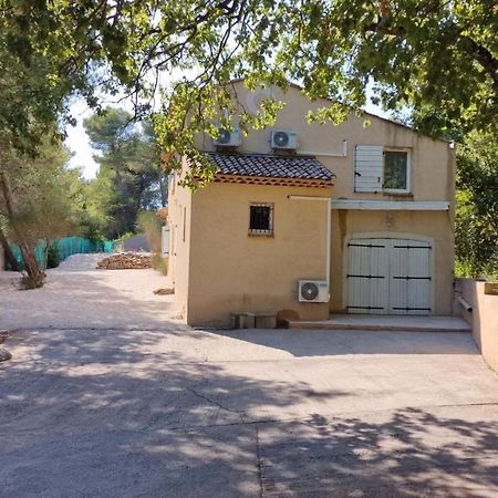 Villa Au Pied De La Sainte Victoire Puyloubier Luaran gambar