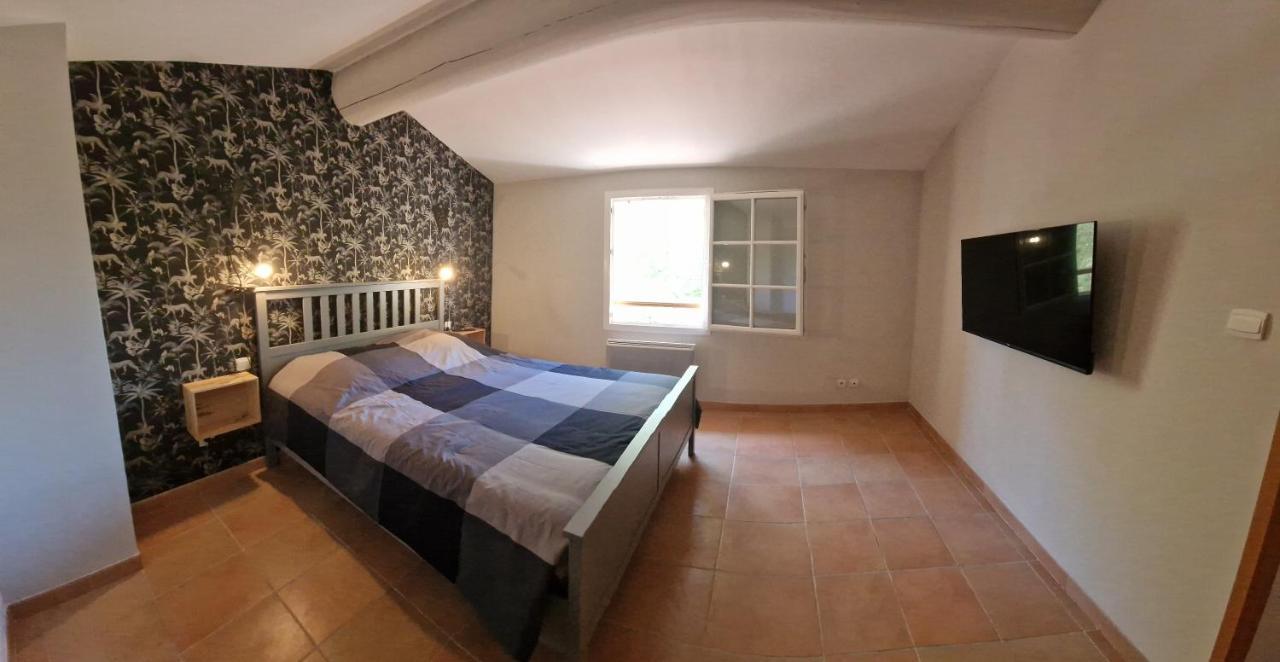 Villa Au Pied De La Sainte Victoire Puyloubier Luaran gambar